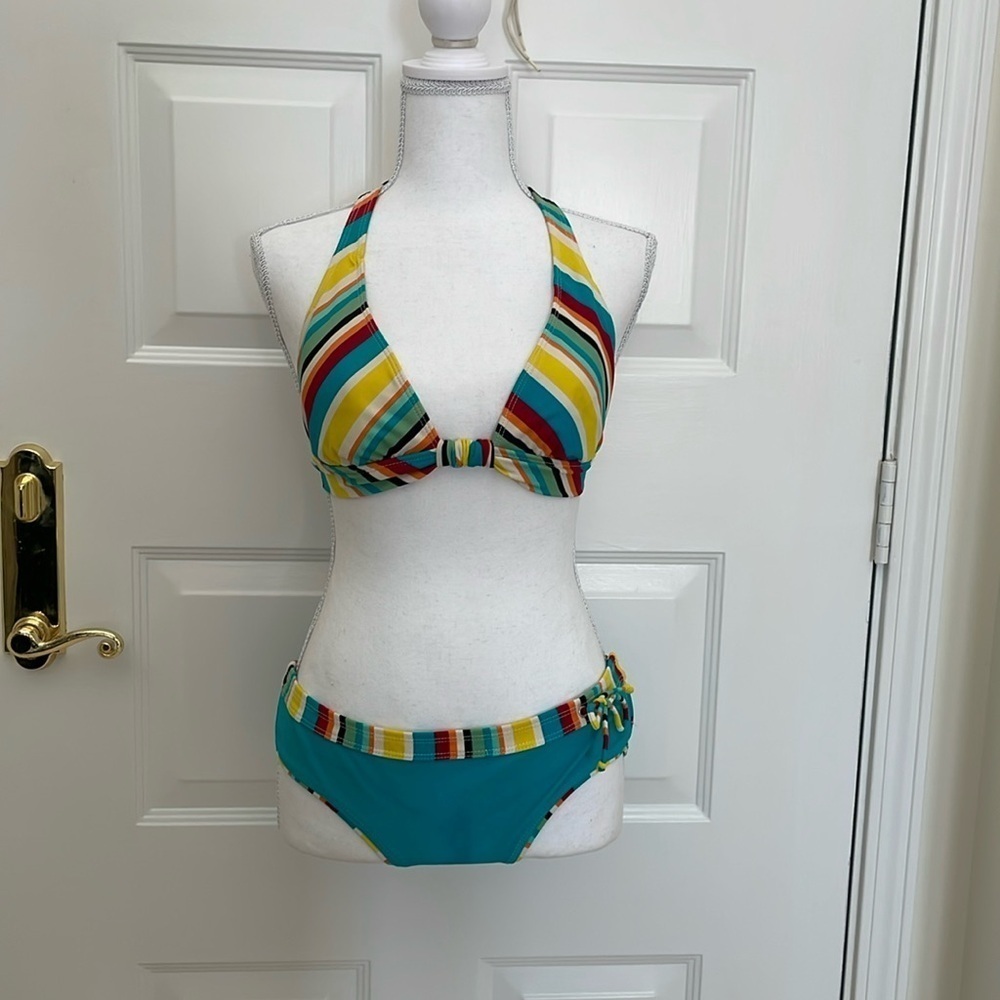 Split Brand Two Piece Colorful Striped Bathing Suit. Medium